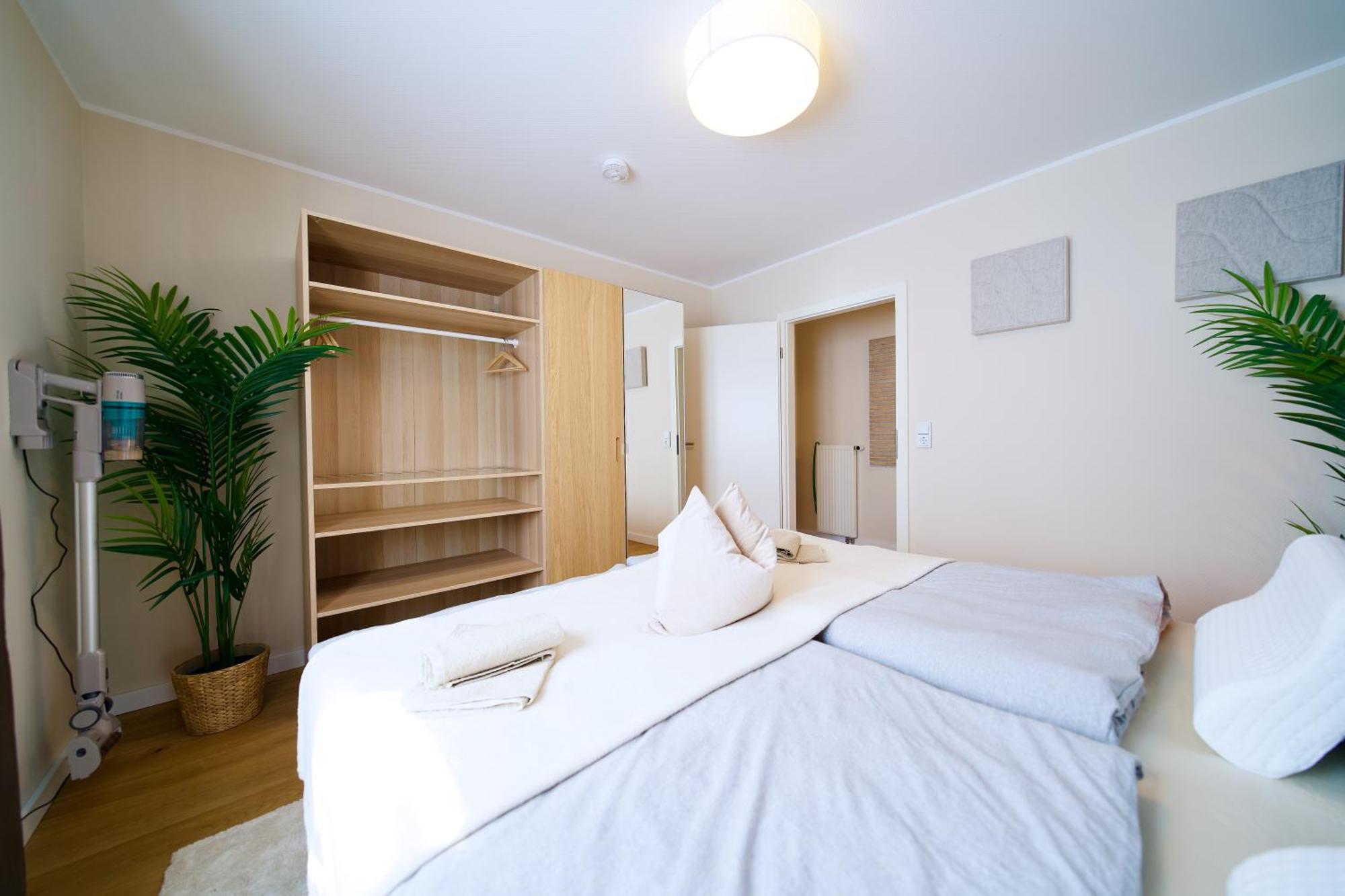 Appartement Edler Wohnraum Schwanenteich-Oase Mit Balkon, Kaffeevollautomat, Lift & Parkplatz à Zwickau Extérieur photo