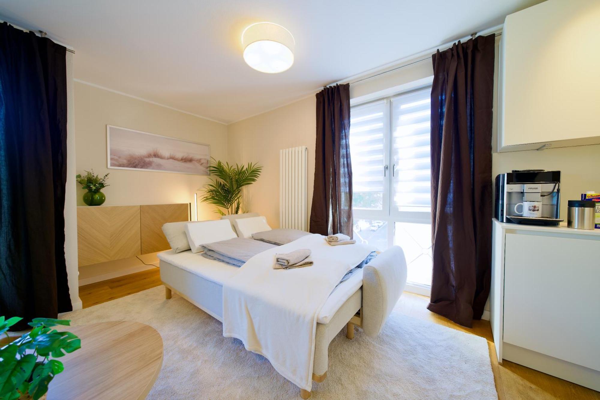Appartement Edler Wohnraum Schwanenteich-Oase Mit Balkon, Kaffeevollautomat, Lift & Parkplatz à Zwickau Extérieur photo