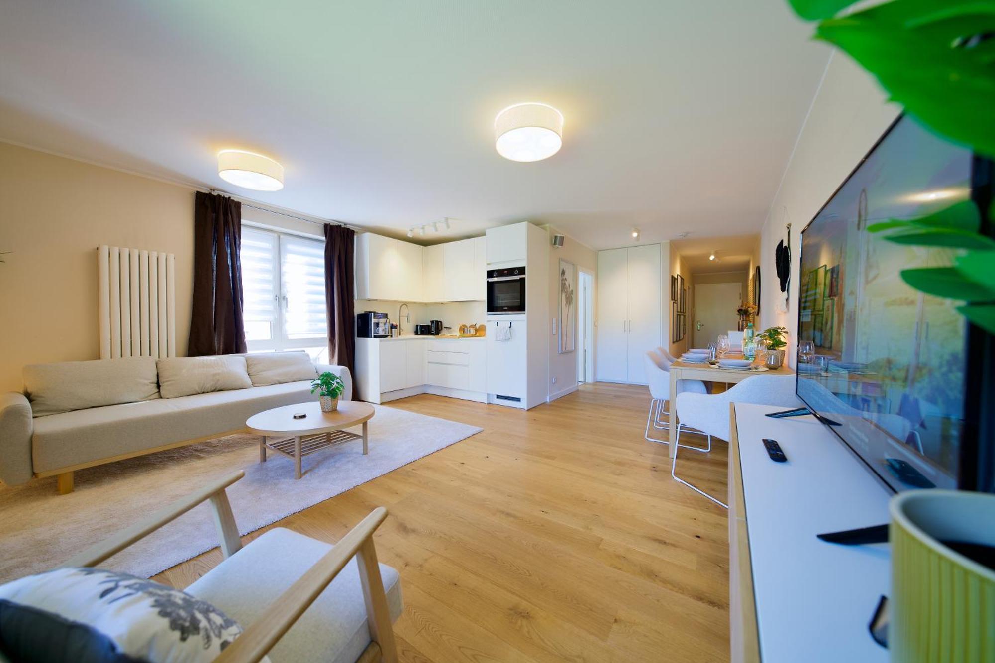 Appartement Edler Wohnraum Schwanenteich-Oase Mit Balkon, Kaffeevollautomat, Lift & Parkplatz à Zwickau Extérieur photo