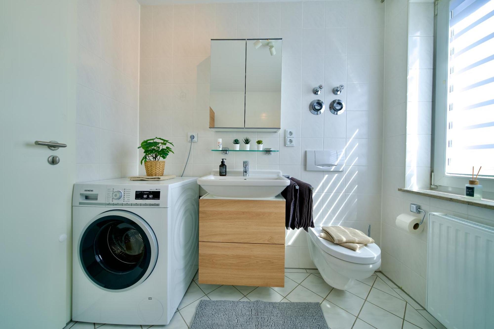 Appartement Edler Wohnraum Schwanenteich-Oase Mit Balkon, Kaffeevollautomat, Lift & Parkplatz à Zwickau Extérieur photo