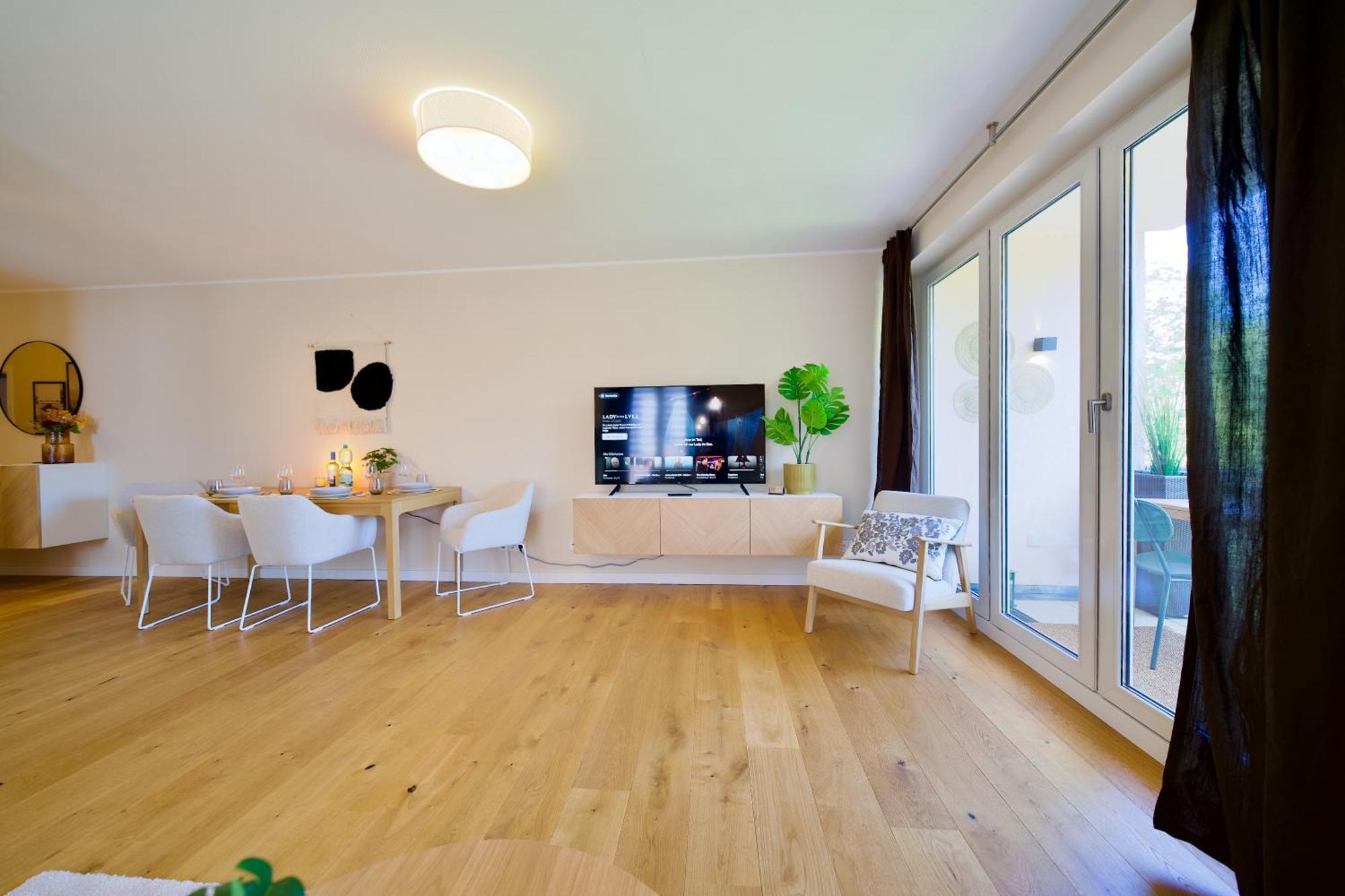 Appartement Edler Wohnraum Schwanenteich-Oase Mit Balkon, Kaffeevollautomat, Lift & Parkplatz à Zwickau Extérieur photo