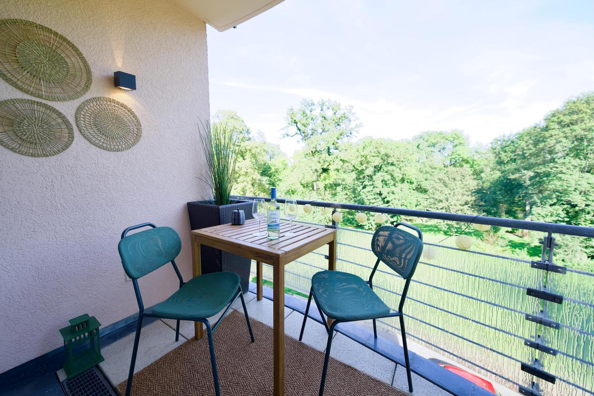Appartement Edler Wohnraum Schwanenteich-Oase Mit Balkon, Kaffeevollautomat, Lift & Parkplatz à Zwickau Extérieur photo