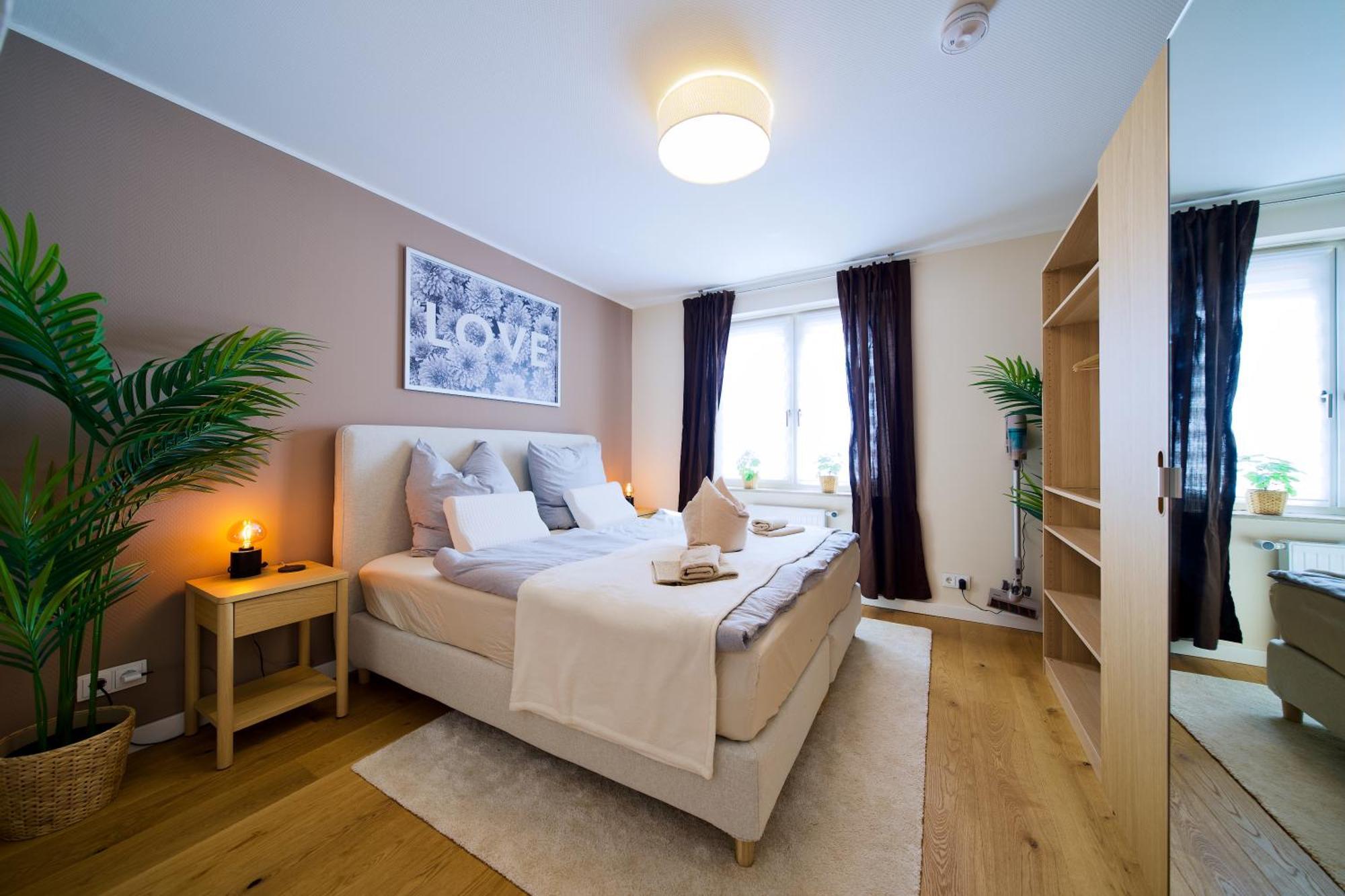 Appartement Edler Wohnraum Schwanenteich-Oase Mit Balkon, Kaffeevollautomat, Lift & Parkplatz à Zwickau Extérieur photo